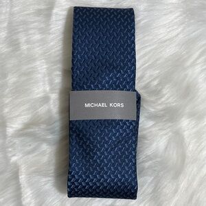 NWT Michael Kors Navy Begley Geo Patterned Tie